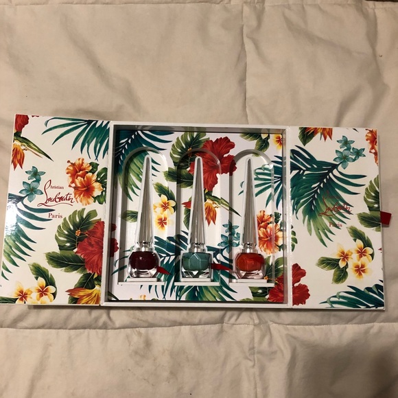 CHRISTIAN LOUBOUTIN NAIL SET - Picture 5 of 6